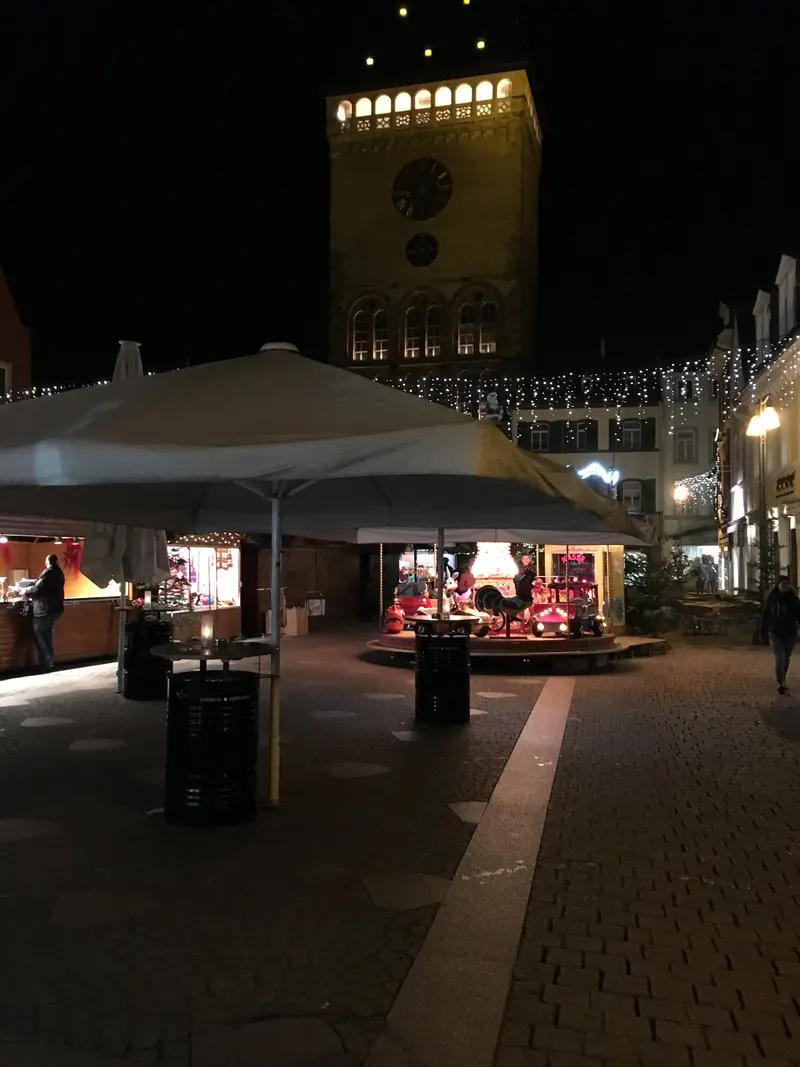 Weihnachtsmarkt am Altpörtel in Speyer bei Nacht