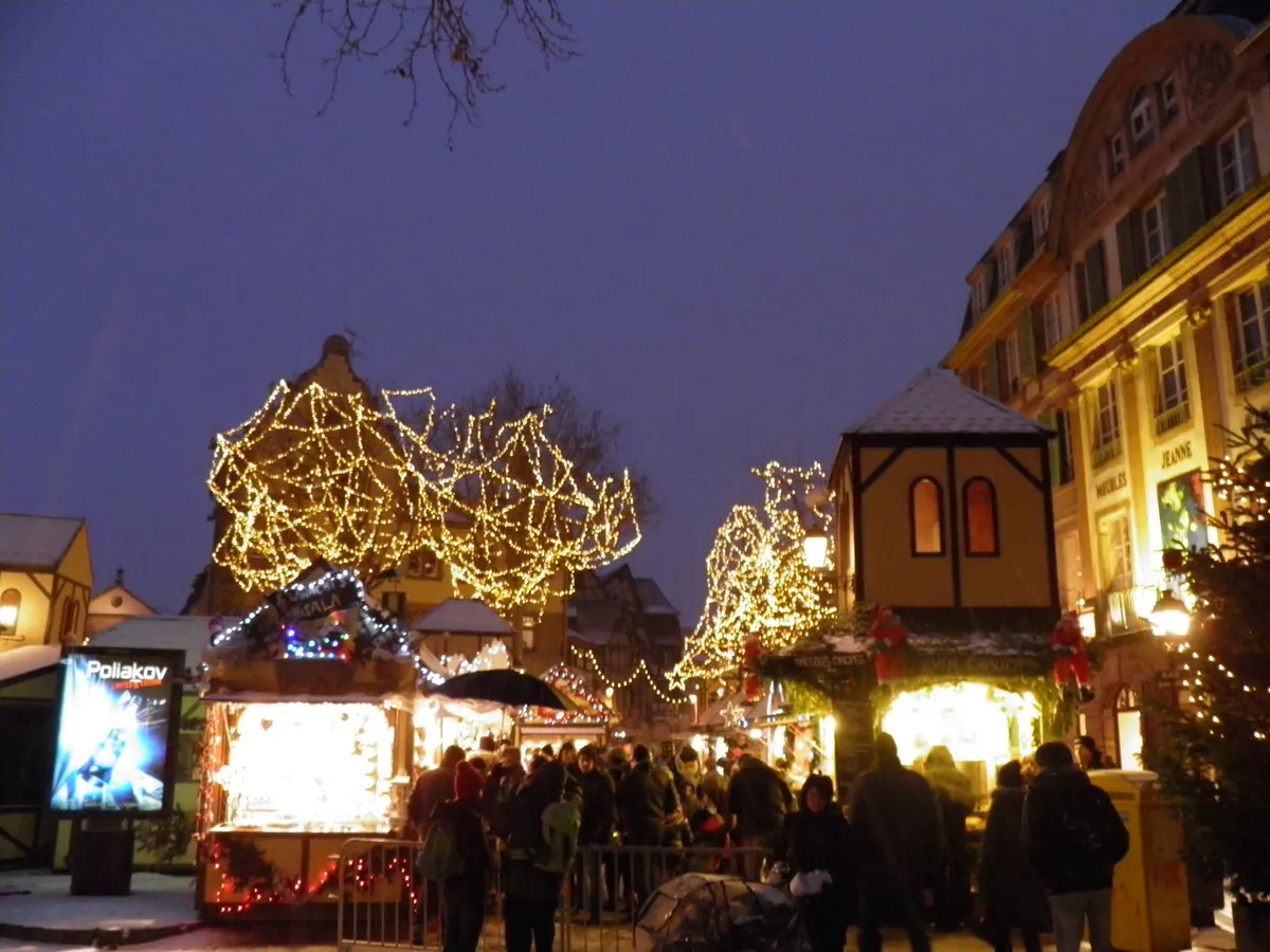 Marché de Noël de la place Jeanne-d'Arc à Colmar