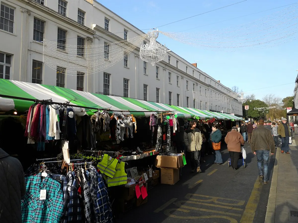 Market stalls along the Parade in Leamington Spa with Christmas decorations