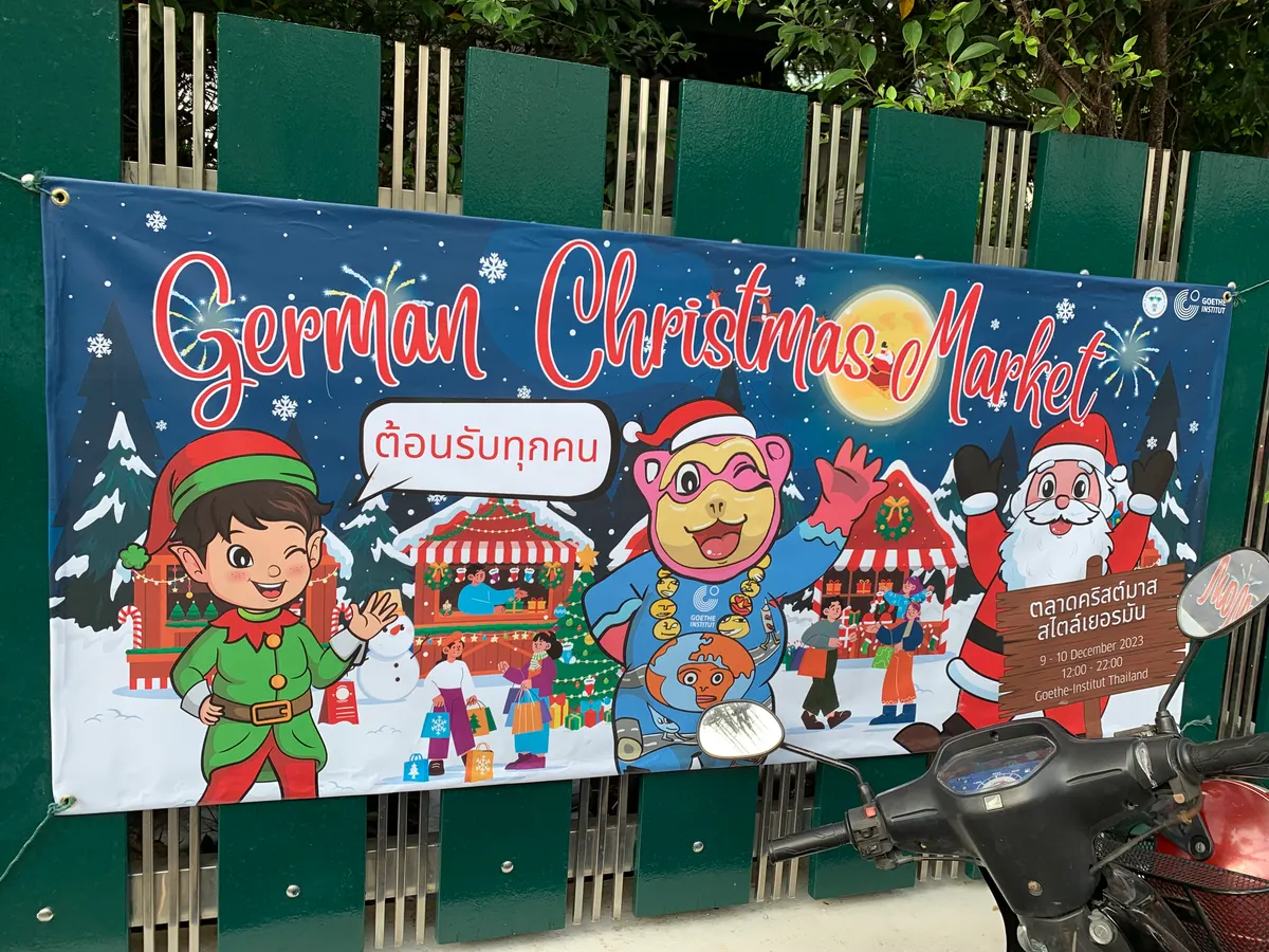 ป้ายงาน German Christmas Market ที่เกอเธ่-อินสติติวท์ กรุงเทพฯ